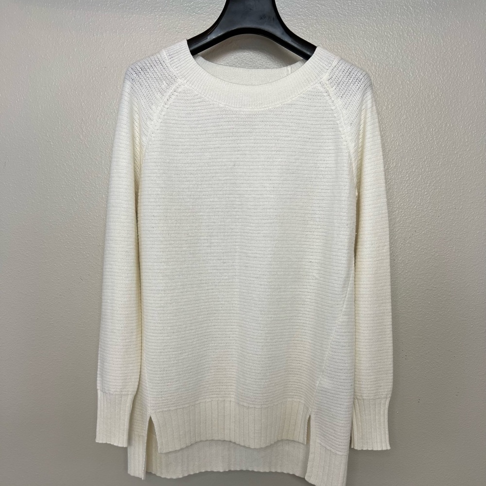 NEW- Old Navy sweater - Size Small - Color: Light Cream